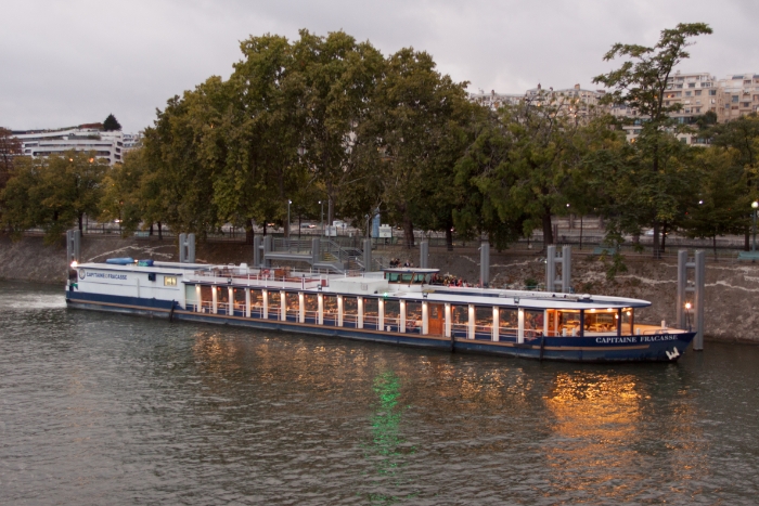 Paris - 217 - Bateau Capitaine Fracasse